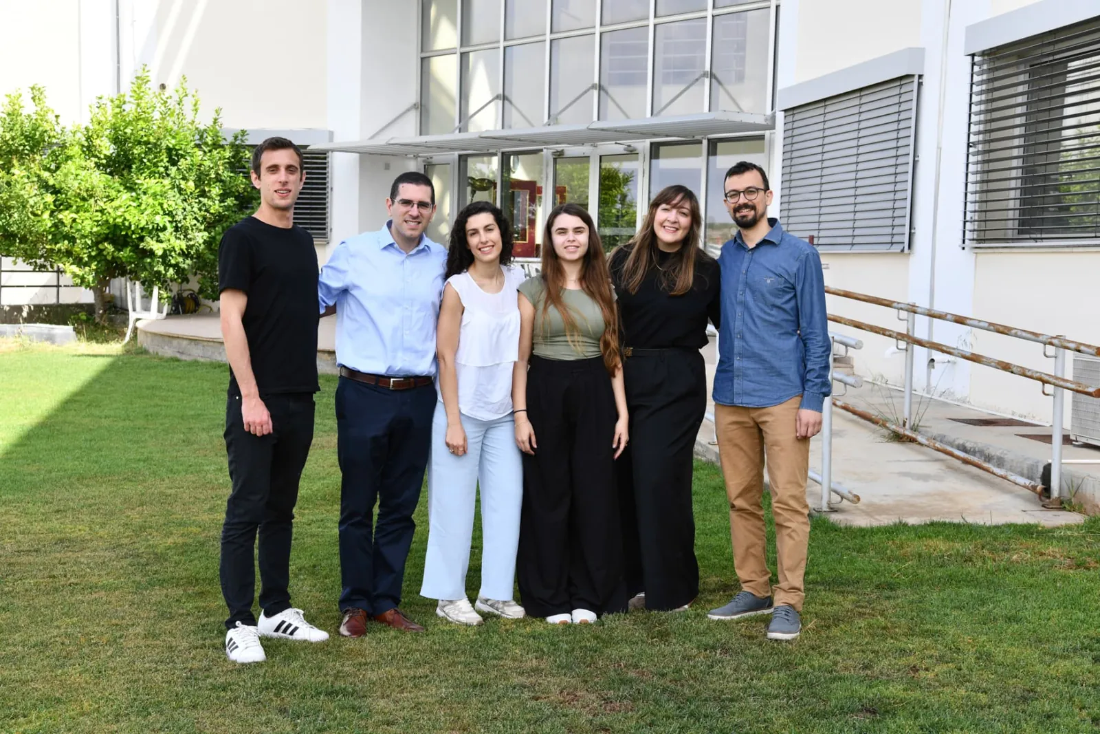 The Cellular & Molecular Immunology Team outside the Karaiskakio Research Institute